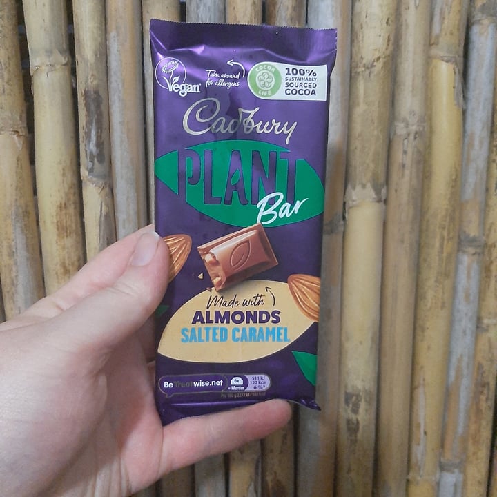 photo of Cadbury almonds salted caramel shared by @alexmassey on  29 Apr 2023 - review