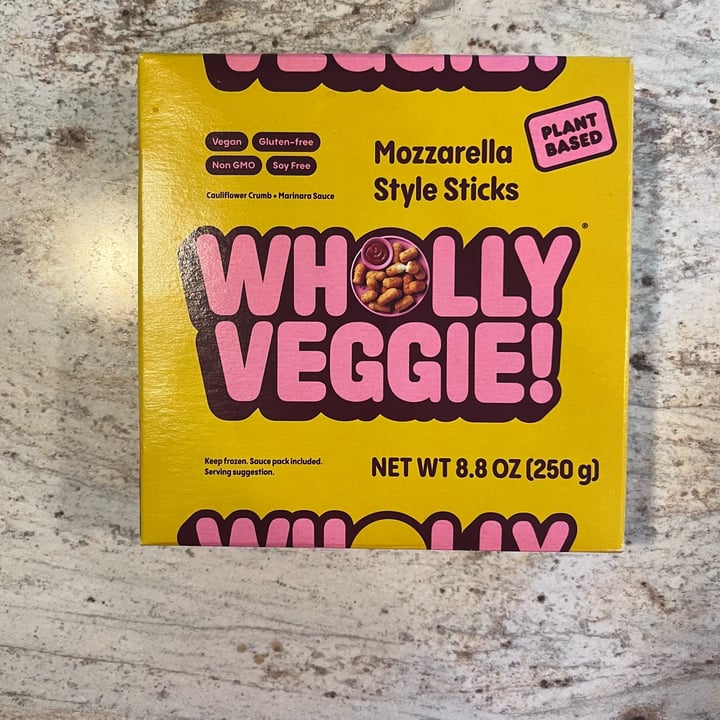photo of Wholly veggie Mozzarella Style Sticks shared by @dianna on  11 Jul 2023 - review