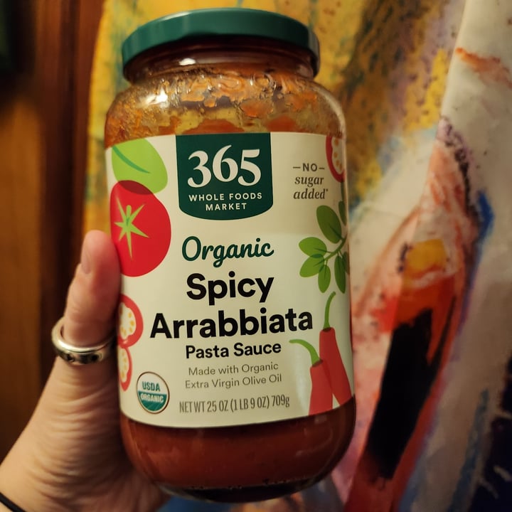 photo of 365 Whole Foods Market Spicy Arrabbiata Sauce shared by @theveganwitch13 on  01 Feb 2023 - review