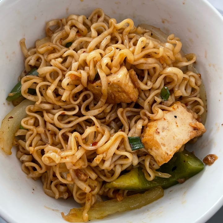 photo of Simply Asia - Fourways 514-Roasted Chilli Paste And Cashew Nut Noodles shared by @cdg2399 on  05 Jul 2023 - review