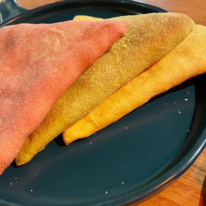 photo of Lemí Tres Esfihas shared by @lucaseggi on  02 Apr 2023 - review