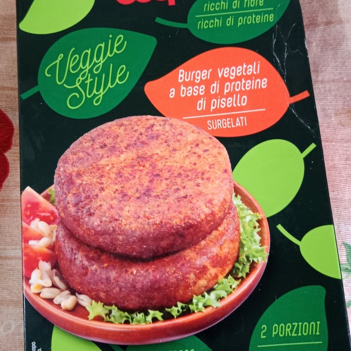 photo of Veggie Style (COOP) Burger a base di proteine del pisello shared by @lauragiovani on  04 May 2023 - review