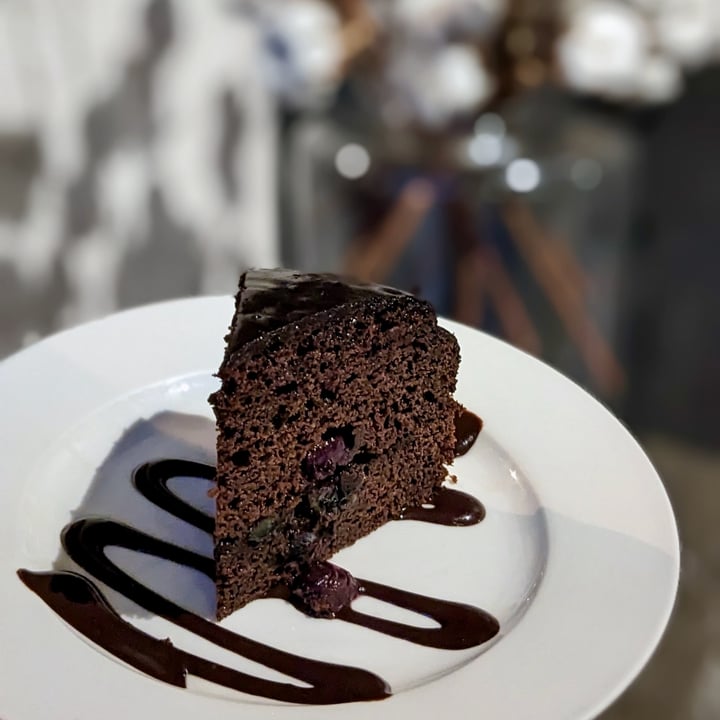 photo of Real Food Chocolate Gateau Cake shared by @xinru-t on  10 Apr 2023 - review