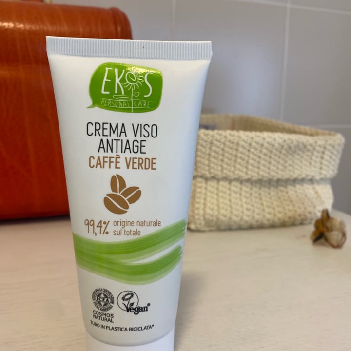 photo of Ekos personal care Crema viso antiage caffè verde shared by @lachiuz on  10 Mar 2023 - review