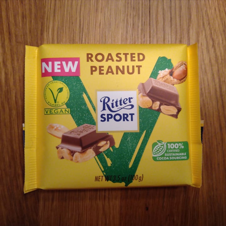 photo of Ritter Sport Roasted Peanut shared by @nattbjorn on  03 Mar 2023 - review