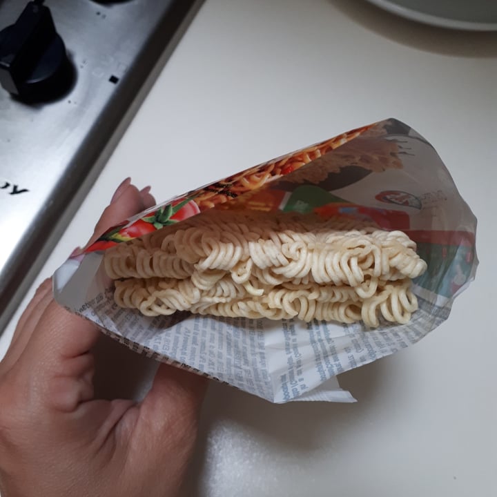 photo of Indomie Mi goreng Stir-Fry noodles shared by @paolinasw on  14 Jun 2023 - review