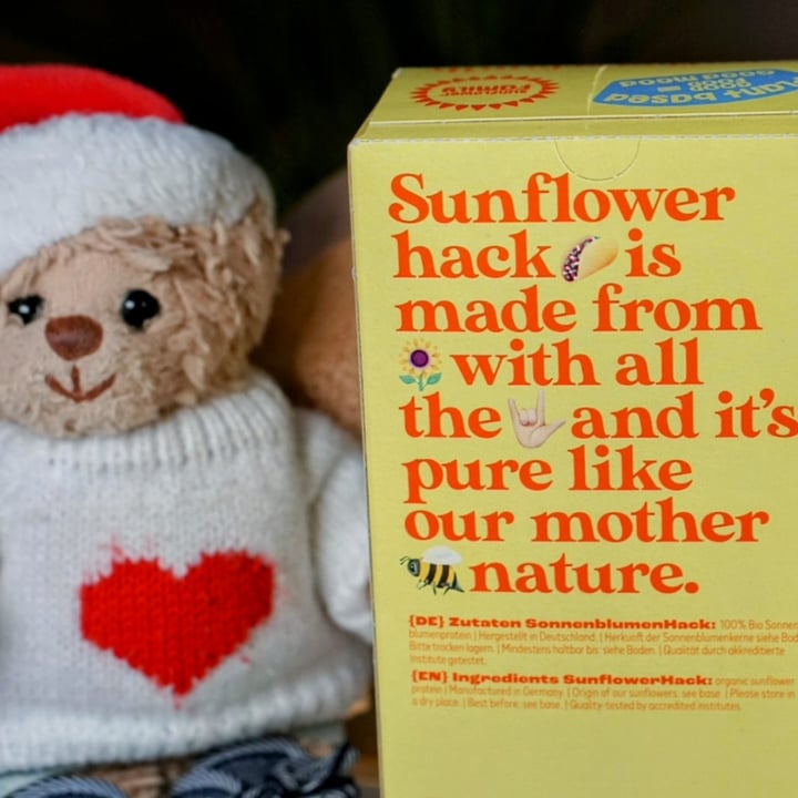 photo of Sunflower Family Sunflower Hack shared by @bubi-the-bear on  28 Feb 2023 - review