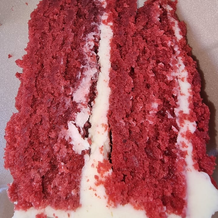 photo of El Vegano pastel red velvelt shared by @gabrielalyl on  05 Feb 2023 - review