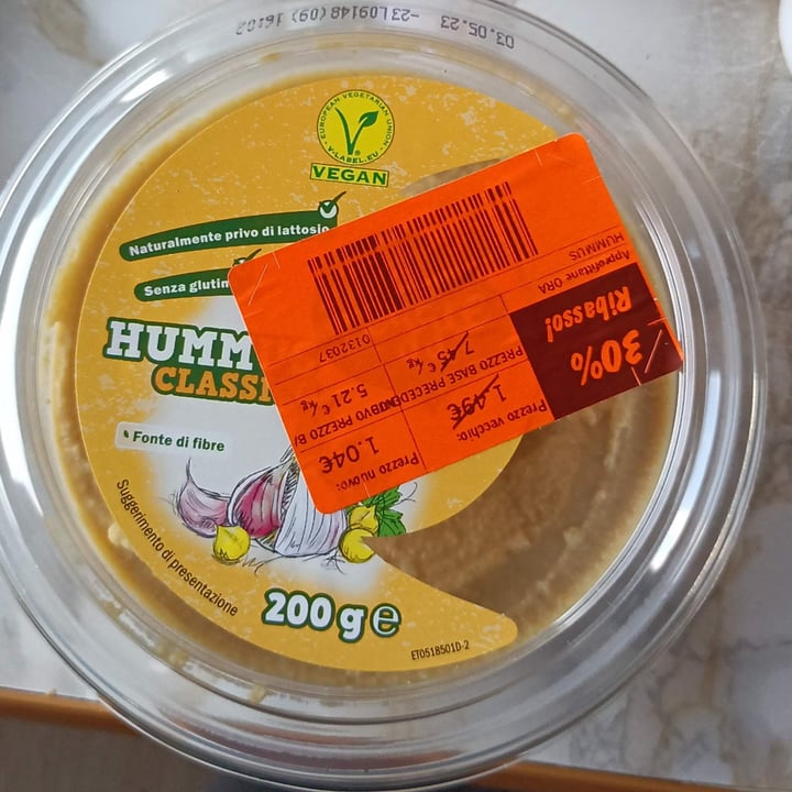 photo of My Best Veggie Hummus classico shared by @veguano on  01 May 2023 - review
