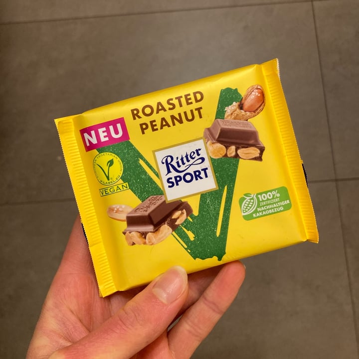 photo of Ritter Sport Roasted Peanut shared by @hakuhandmade on  07 Jun 2023 - review