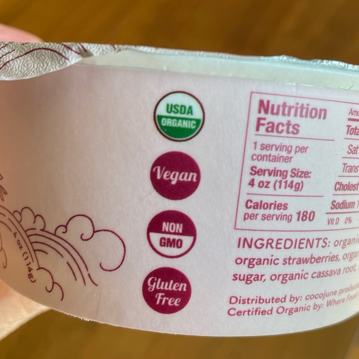 photo of cocojune Strawberry Rhubarb Cultured Coconut Yogurt shared by @veggietable on  05 Jul 2023 - review