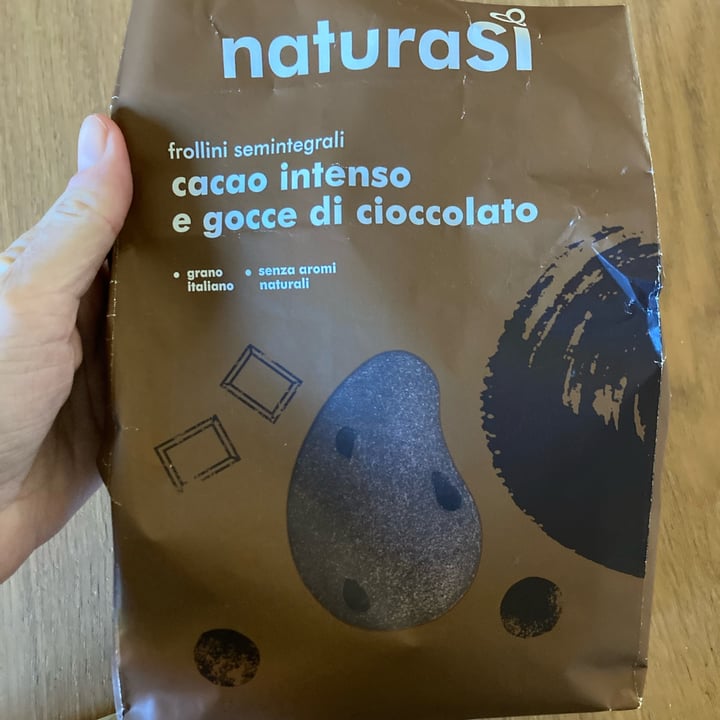 photo of Natura Sì Frollini Semintegrali Cacao Intenso E Gocce Di Cioccolato shared by @ladarling on  01 Feb 2023 - review