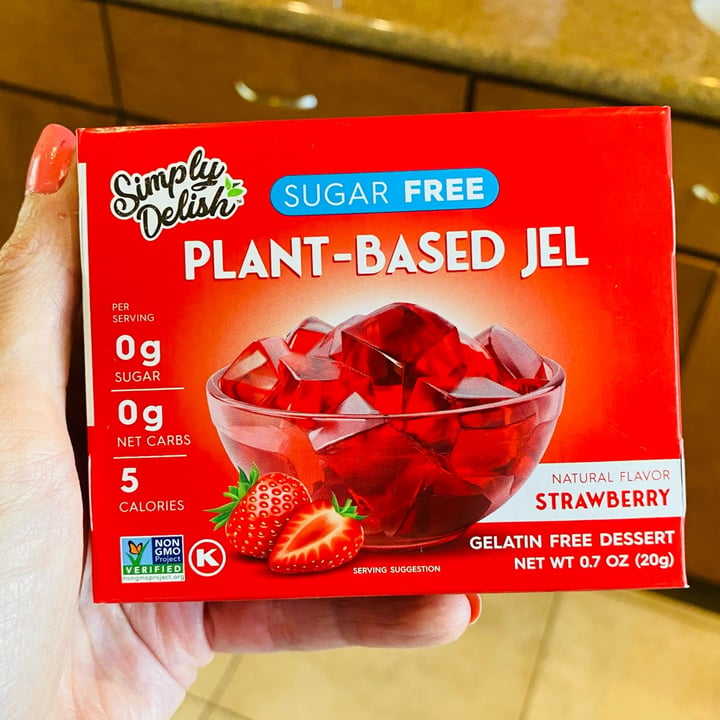 photo of Simply Delish Strawberry Plant-Based Jel shared by @beckyyy on  04 Aug 2023 - review