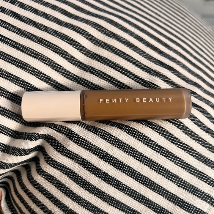 photo of Fenty Beauty Pro Filt'r Instant Retouch Concealer shared by @aarifah on  12 Jul 2023 - review