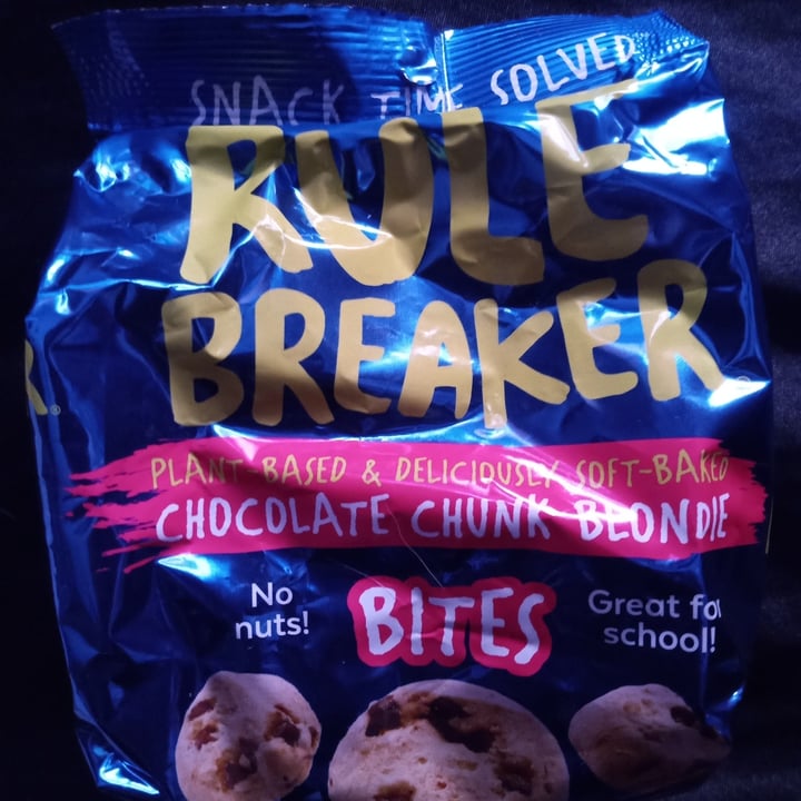 photo of Rule Breaker Snacks Chocolate Chunk Blondie Bites shared by @mewinabubble on  30 Dec 2022 - review