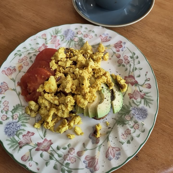 photo of Bread and Butterflies Scrambled Tofu Brunch shared by @dashvegan on  19 May 2023 - review