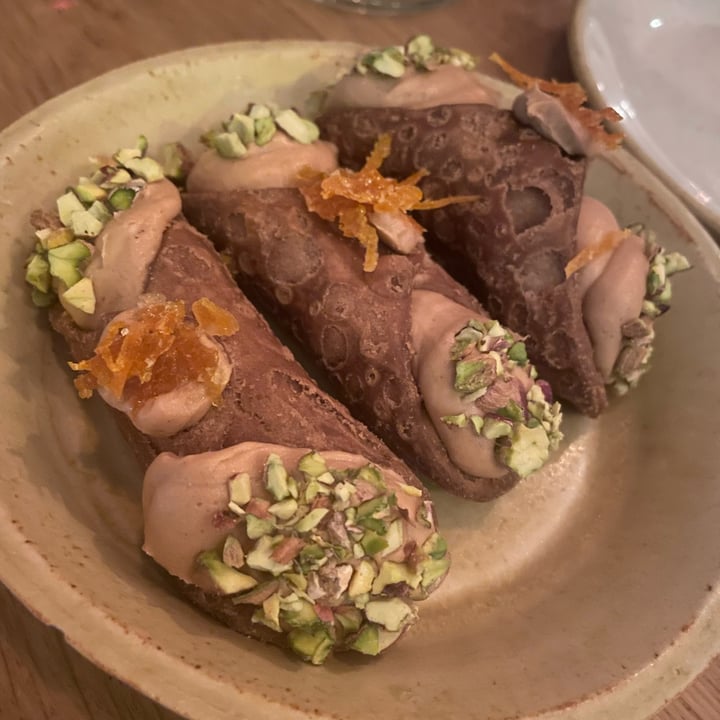 photo of Peachy Goat Cannoli shared by @vegandamian on  19 Jan 2023 - review
