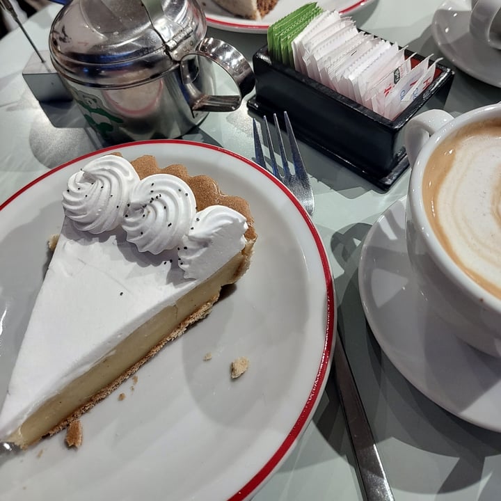 photo of Gordo Vegano Lemon pie shared by @meluwu on  18 Jun 2023 - review