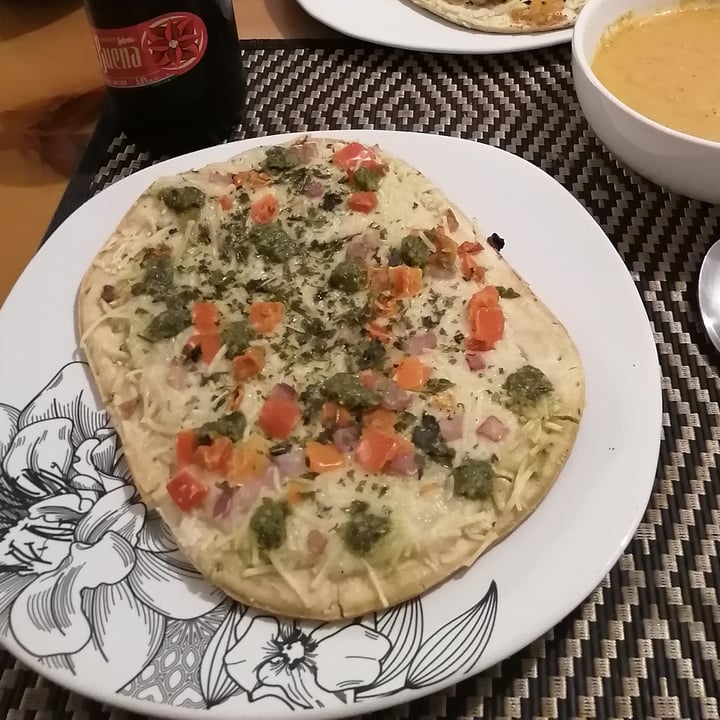 photo of Daiya flat bread shared by @esavignon on  29 Jan 2023 - review