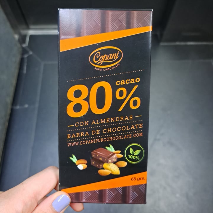 photo of Copani chocolate 80% cacao con almendras shared by @brensr on  19 Feb 2023 - review