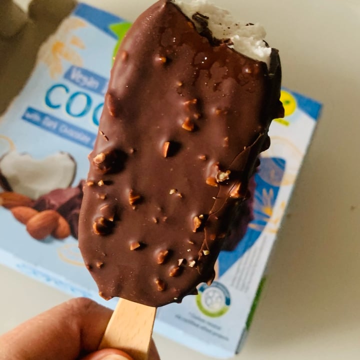 photo of Vemondo Vegan Ice Dessert - Coconut shared by @mariafrancesca on  04 Aug 2023 - review