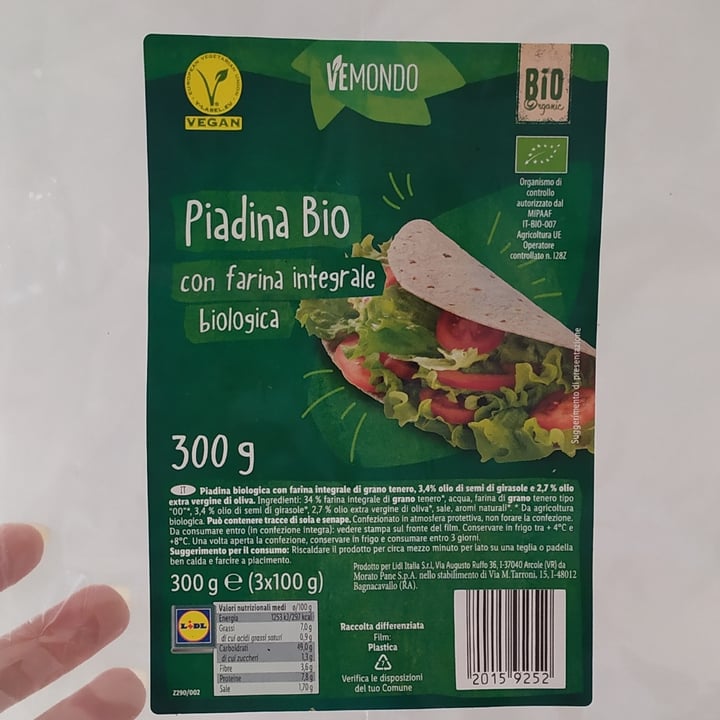 photo of Vemondo Piadina Bio con Farina Integrale Bio shared by @pablapablita on  02 Jun 2023 - review