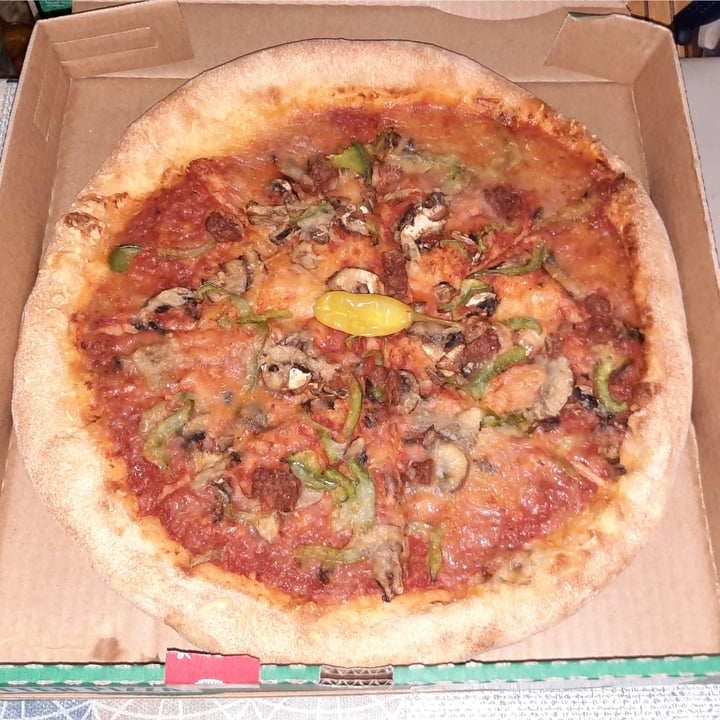 photo of Papa John's Pizza Pizza green plus shared by @moomo on  04 Jan 2023 - review