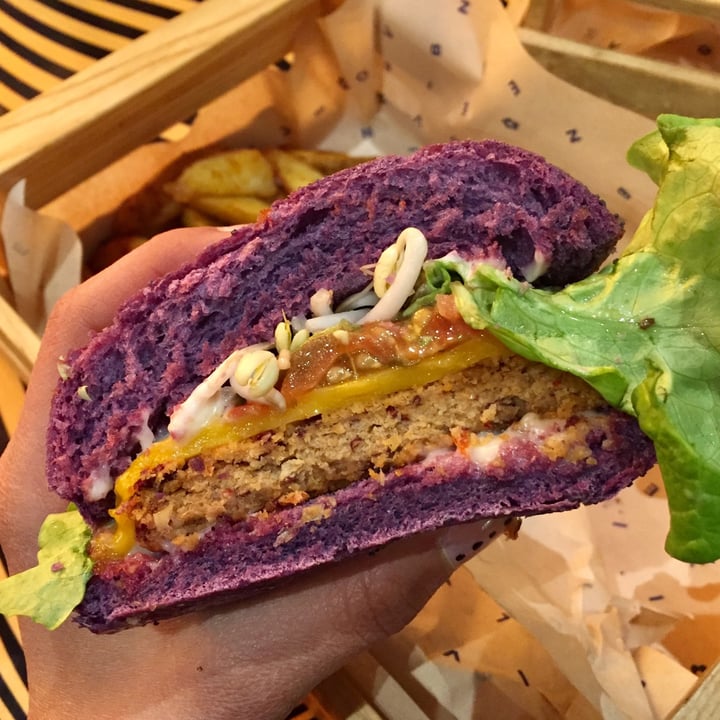 photo of Flower Burger Flower Burger shared by @azuki on  26 Mar 2023 - review