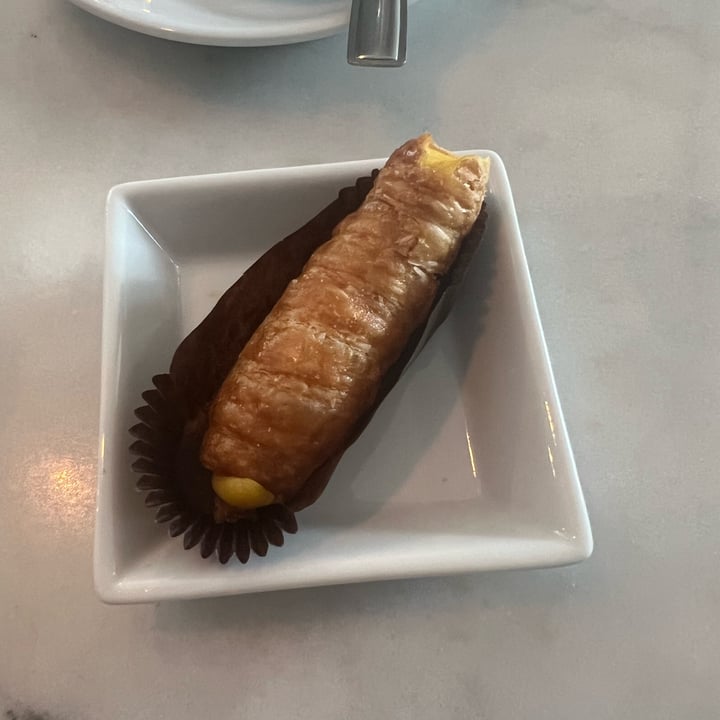 photo of Pasticceria Nepà cannoncino Alla Crema shared by @dinolau97 on  25 May 2023 - review