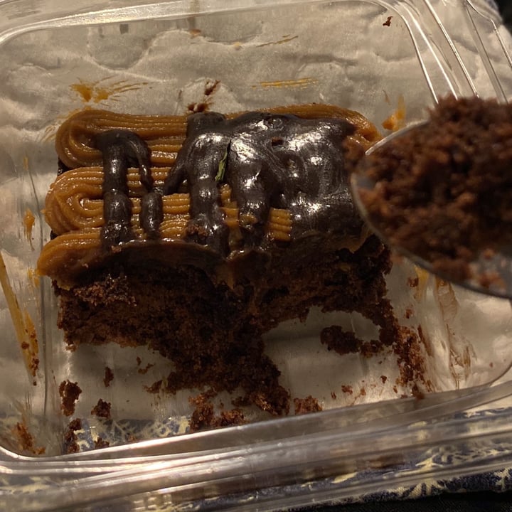 photo of Pizza Vegana brownie con chocolate y dulce de leche shared by @franspi on  13 Jun 2023 - review