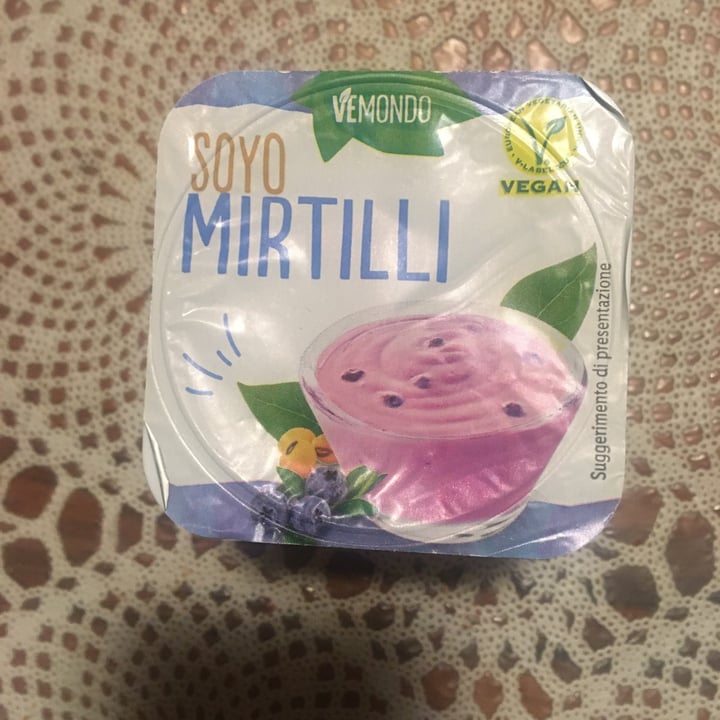 photo of Vemondo yogurt al mirtillo shared by @nicotics on  15 Jan 2023 - review