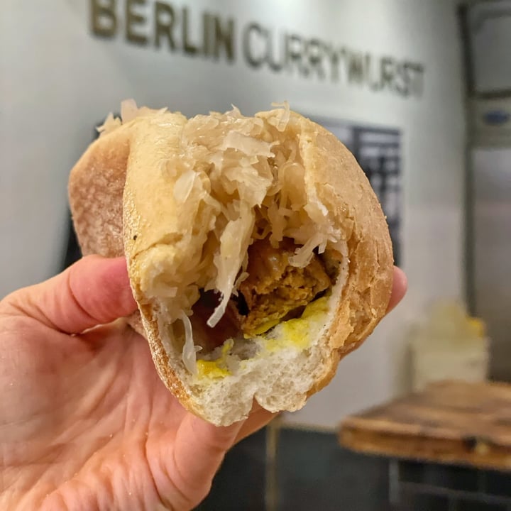 photo of Berlin Currywurst Vegan bratwurst shared by @flirtingwithvegan on  19 Apr 2023 - review