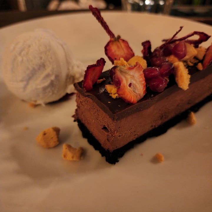photo of Vandal Sydney Chocolate Mousse Tart shared by @skinticket08 on  26 Feb 2023 - review