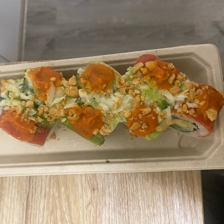 photo of PLANTA Queen | New York Rainbow roll shared by @mg94 on  12 Jul 2023 - review