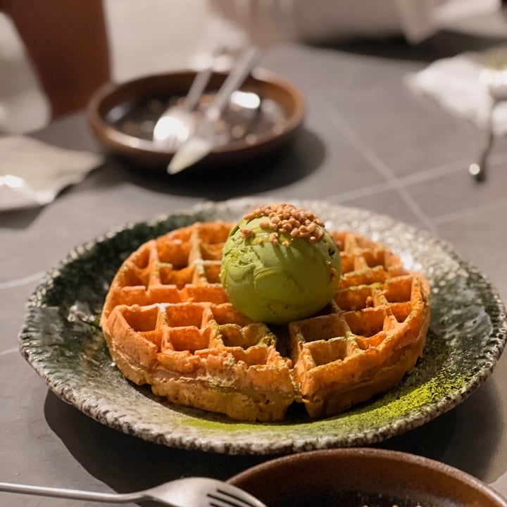 photo of Hvala Craig Road Dairy-free waffles shared by @consciouscookieee on  13 Jan 2023 - review