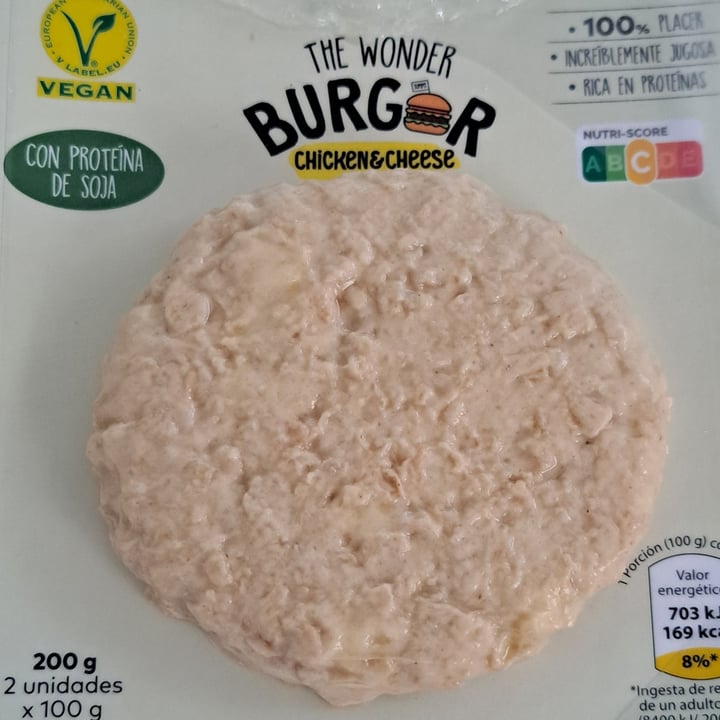 photo of The Wonder Burger Burguer chicken shared by @moniclua on  25 May 2023 - review