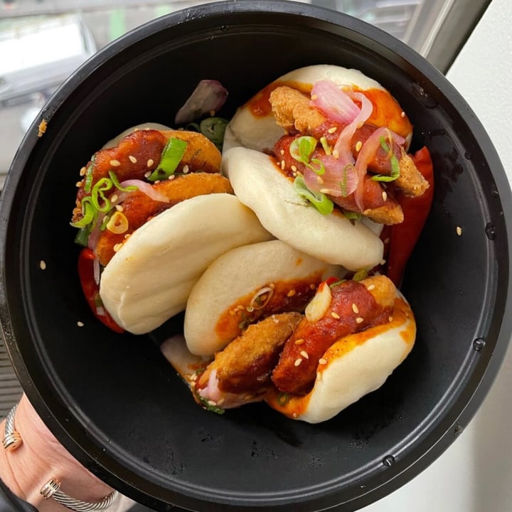 photo of Beyond Sushi (W 56th Street) Fried Chick’n Bao shared by @veganfoodcrazy on  28 Apr 2023 - review