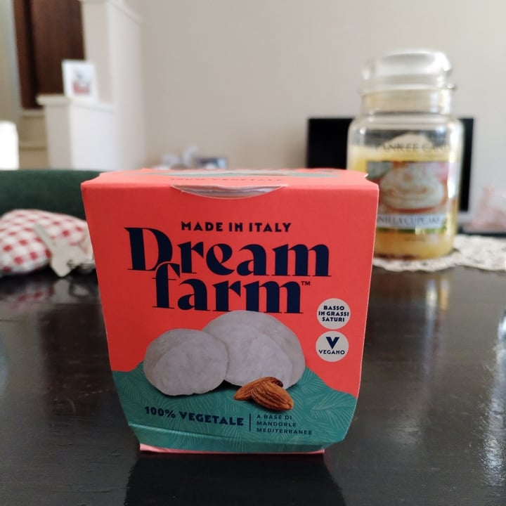 photo of Dream Farm Alternativa vegetale alla mozzarella shared by @alexxandra on  23 Jun 2023 - review