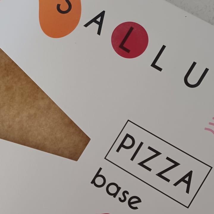 photo of Sallu Base de Pizza shared by @michelleciascavegan on  08 Jan 2023 - review