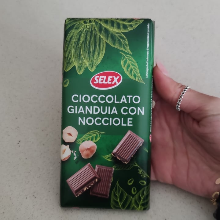 photo of Selex Cioccolato Gianduia Con Nocciole shared by @angelarusso on  17 May 2023 - review