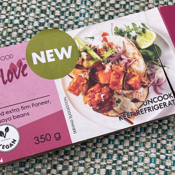 photo of Woolworths Plantlove Paneer shared by @tonibrockhoven on  28 Jan 2023 - review