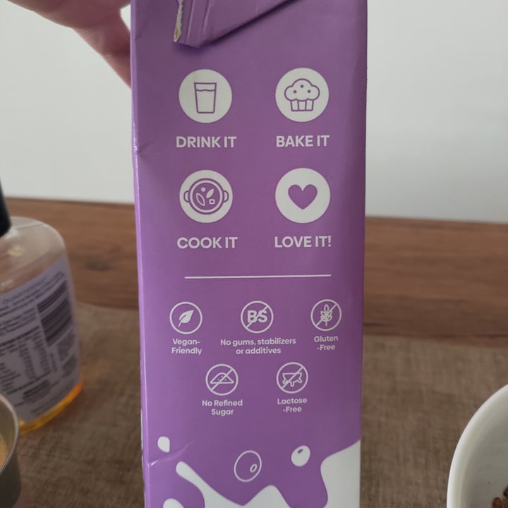 photo of WhatIF Foods BAMnut Plant Based Milk - Everyday shared by @stevenneoh on  04 Apr 2023 - review