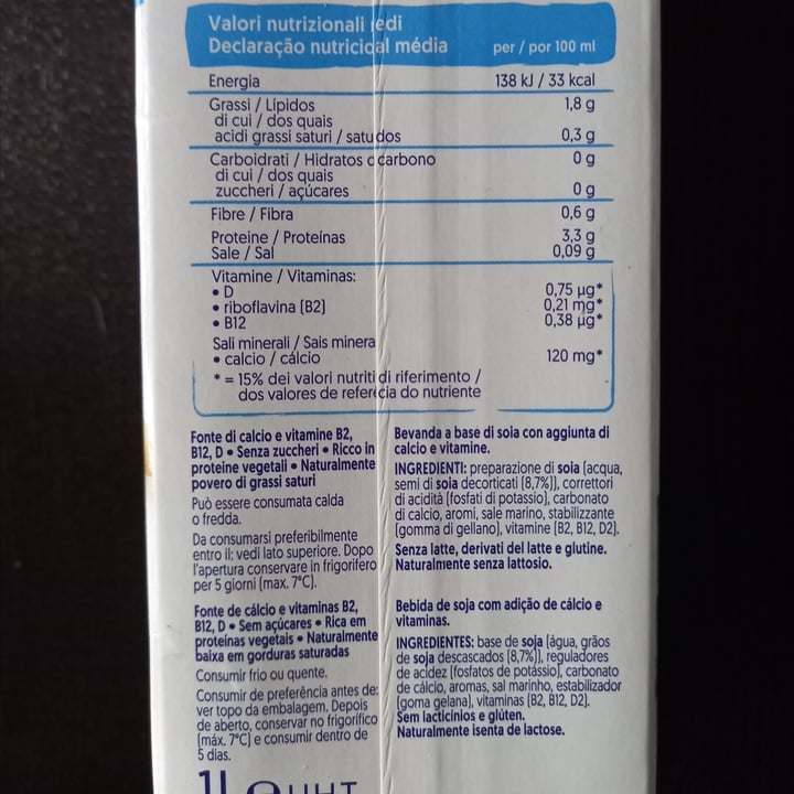 photo of Alpro bevanda vegetale mandorla senza zuccheri Aggiunti shared by @beatricemv on  21 May 2023 - review