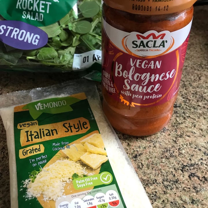 photo of Sacla Vegan Bolognese Sauce With Pea Protein shared by @annmarievans on  30 Mar 2023 - review