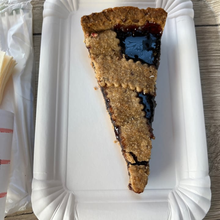 photo of Cooofe - Elnòs Shopping (BS) crostata vegana shared by @mariamagri on  20 Feb 2023 - review