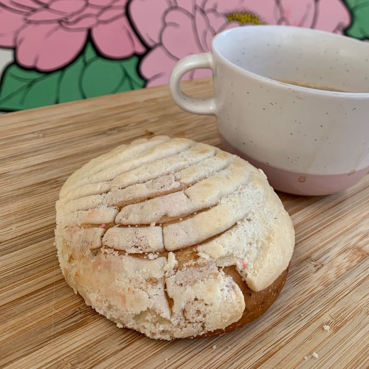 photo of Delicias Bakery and Some Concha shared by @kittyjones on  03 Aug 2023 - review