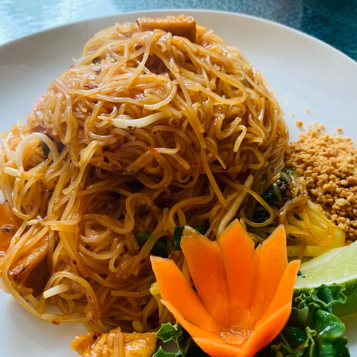 photo of Blooming Thai Vegan Pad Thai shared by @allhess on  29 Apr 2023 - review