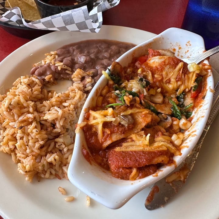 photo of Cafe Del Rio vegan cheese enchilada shared by @danadogmom33 on  21 Jul 2023 - review