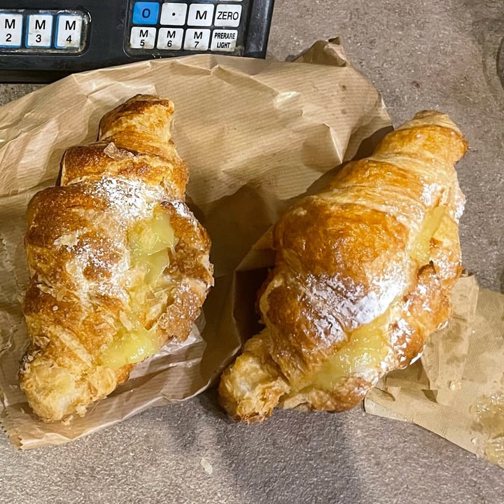 photo of Vegustibus Cornetto alla Crema shared by @loveg on  14 Mar 2023 - review