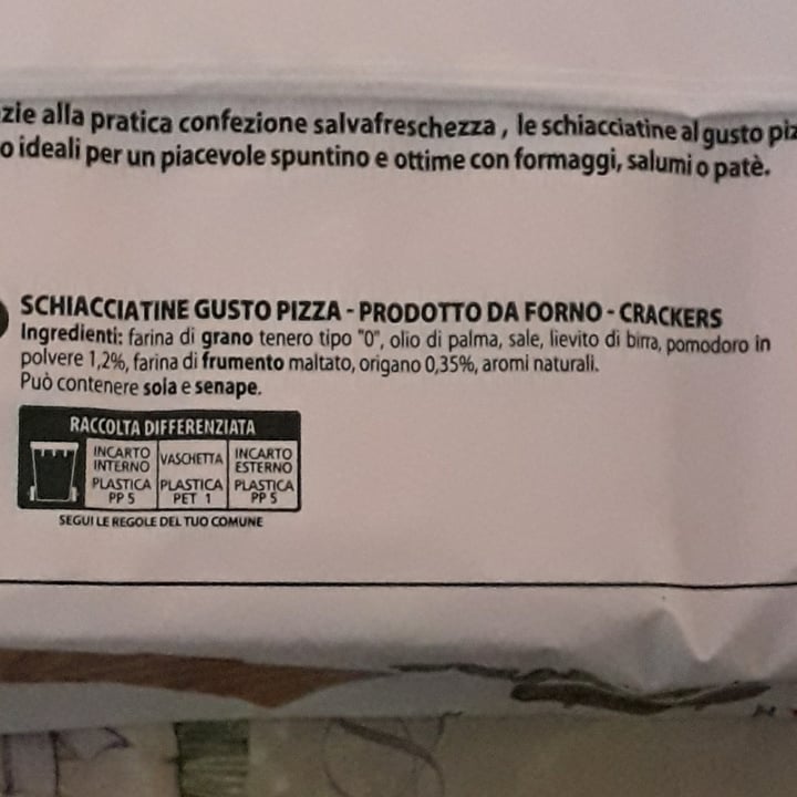 photo of Compagnia de panettieri Schiacciatine gusto pizza 🍕 shared by @nina-veg on  19 Mar 2023 - review
